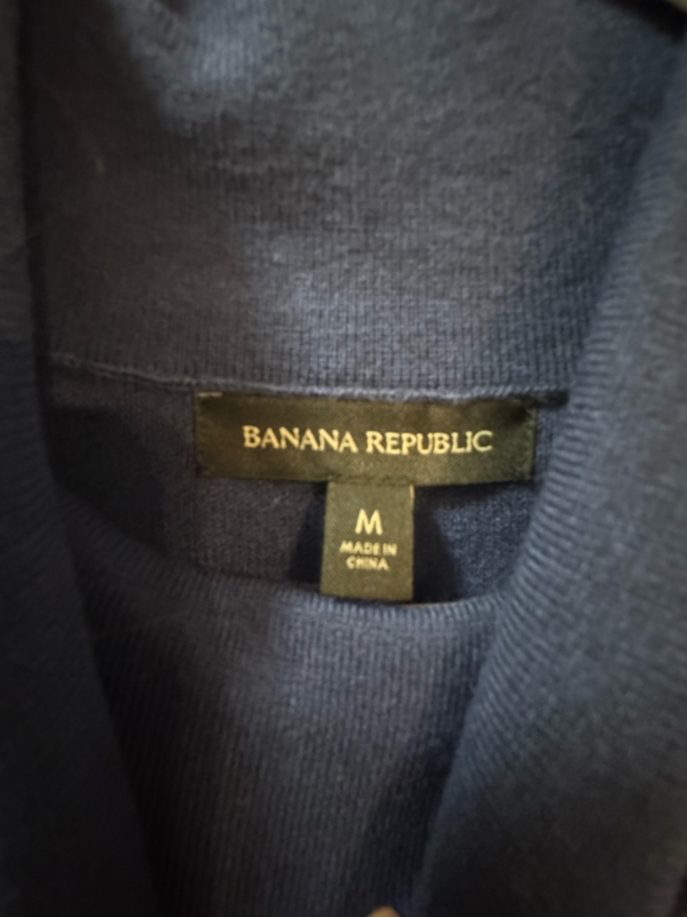 Turtleneck Sweater Dress size medium 
Banana Republic - Picture 6 of 9